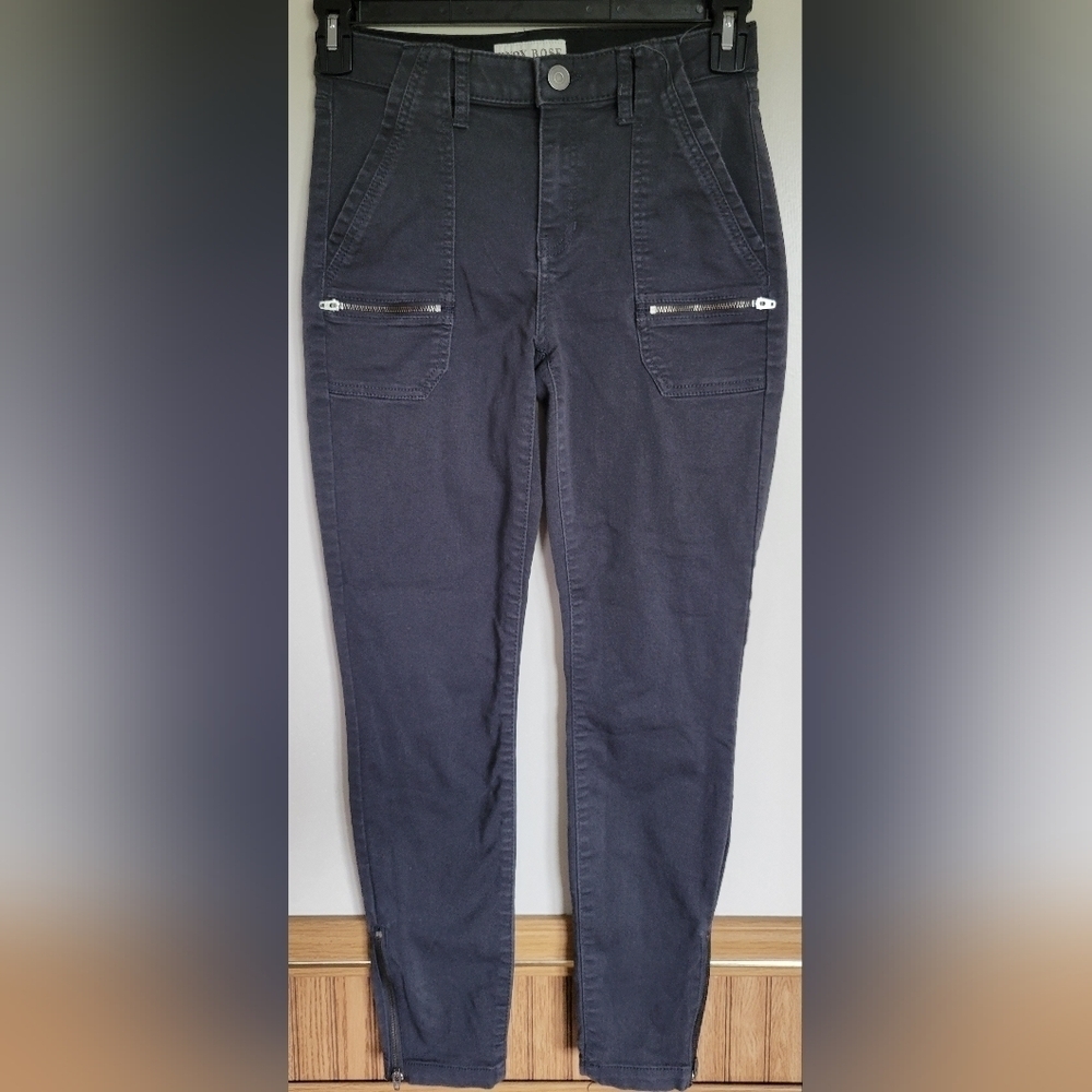 Knox Rose Women's Black Straight Skinny Jeans Size 2